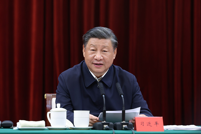 2023年10月12日下午，中共中央總書記、國(guó)家主席、中央軍委主席習(xí)近平在江西省南昌市主持召開進(jìn)一步推動(dòng)長(zhǎng)江經(jīng)濟(jì)帶高質(zhì)量發(fā)展座談會(huì)并發(fā)表重要講話。新華社記者 鞠鵬 攝
